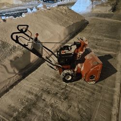 Ariens ST524 Self-Propelled Snowblower 