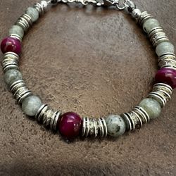Elegant Labradorite and Pink Agate Beaded Bracelet