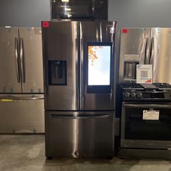 Family Hub Refrigerator Bottom Freezer‼️‼️