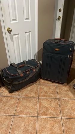 2-pack Beverly hill’s luggage 30 inch tall suitcase and 27 inch long rolling bag with wheels