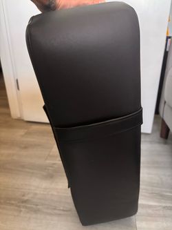 Infiniti G35 backseat middle console