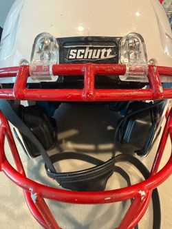 Schutt F7 Football Helmet – March 2025 – Great Condition + Facemask