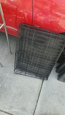 Large & Small Dog Crate Set – Foldable Metal Kennels w/ Trays – Clean & Ready”
