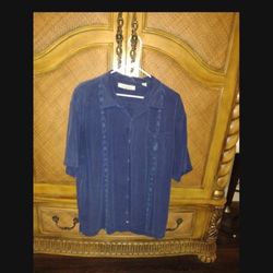 Men's XL Tommy Bahama Button Down ShirtMen's XL Tommy Bahama Button Down Shirt