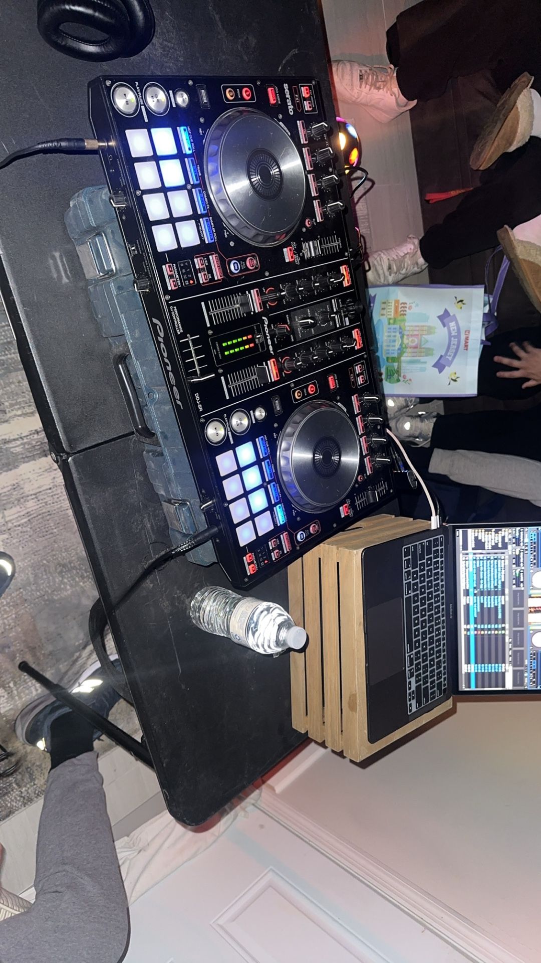DDJ-SR
