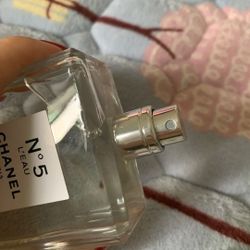 Chanel No. 5 perfume spray, 100 ml, brand new genuine product