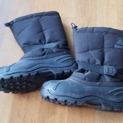 Kamik Youth Kids Size 4 Black $20
