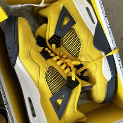 Lightning 4s ‼️‼️🔥