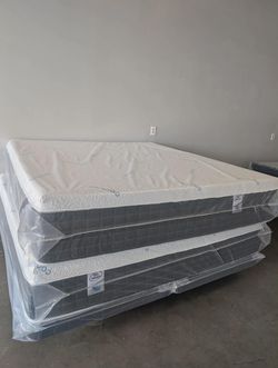 King memory foam mattress