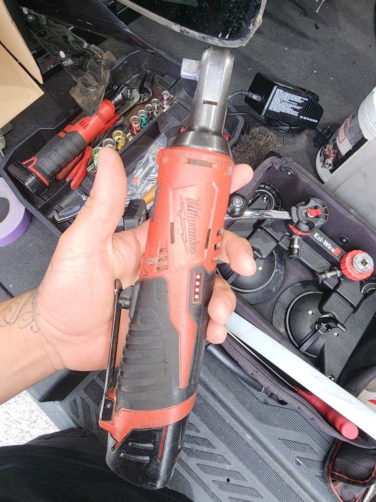 Milwaukee M12 Ratchet