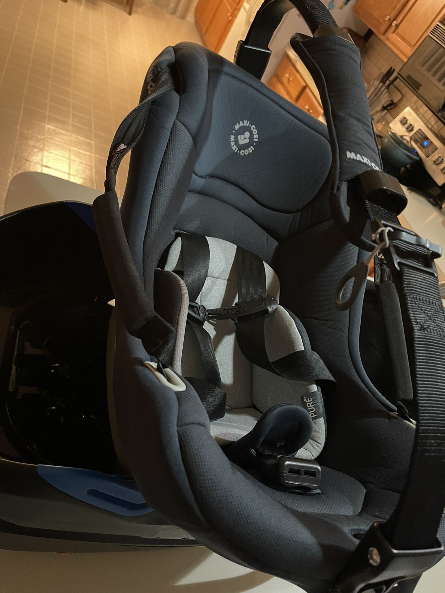 Maxi Cosi Coral XP Infant Car Seat