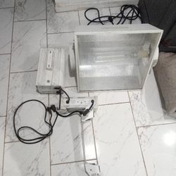 Xtrasun 600 Watt HP sodium Ballast Hood And Lamp Grow Kit
