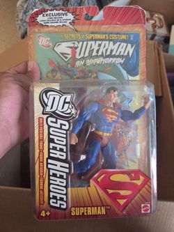 Dc Direct Super Heroes Super  Heroes Superman Action Figure With Comic