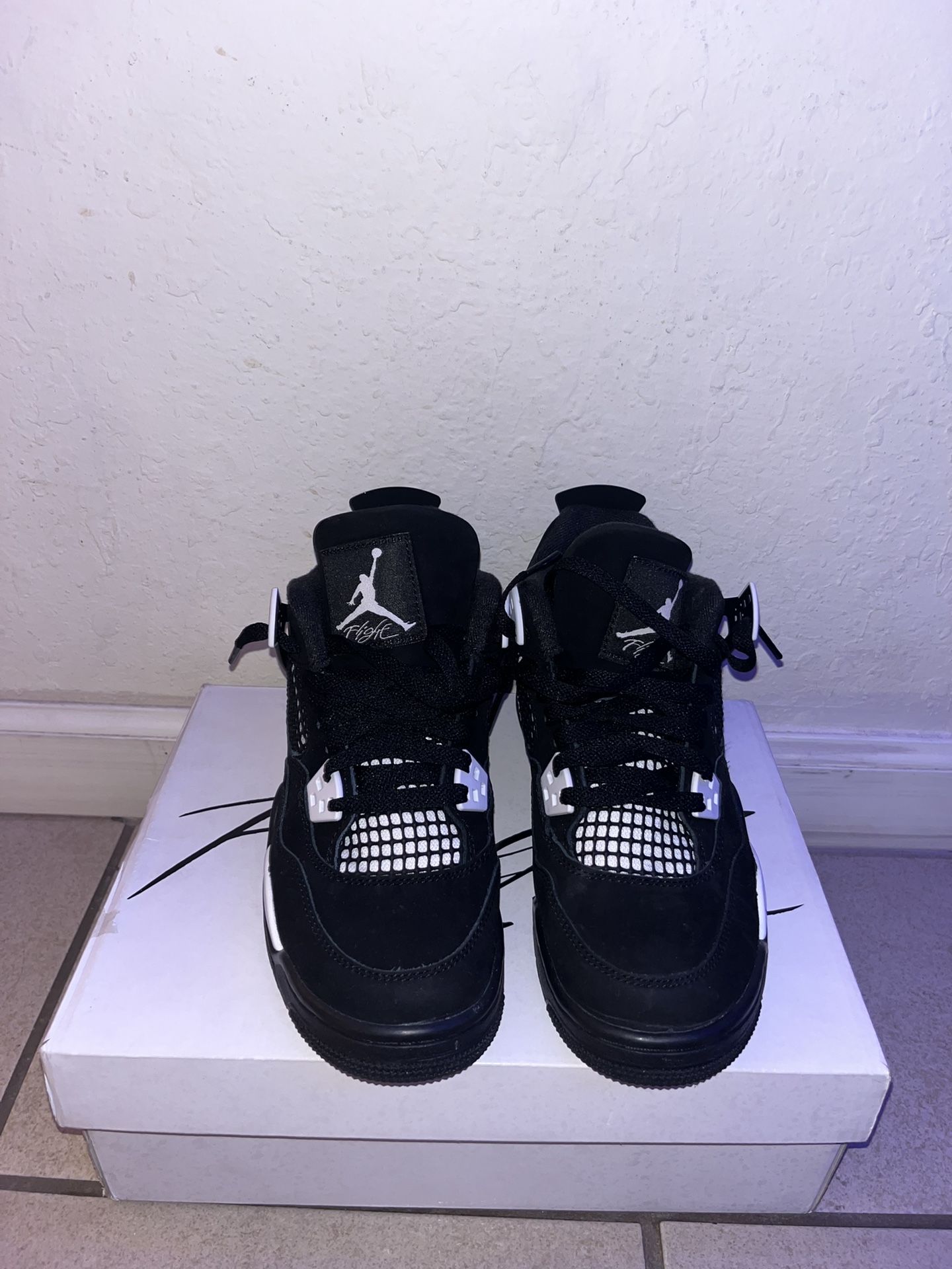 Jordan 4 White Thunders (GS)