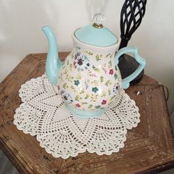 Teapot From Pioneer Woman
