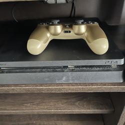 PS4 Slim 1TB With 3 Controllers