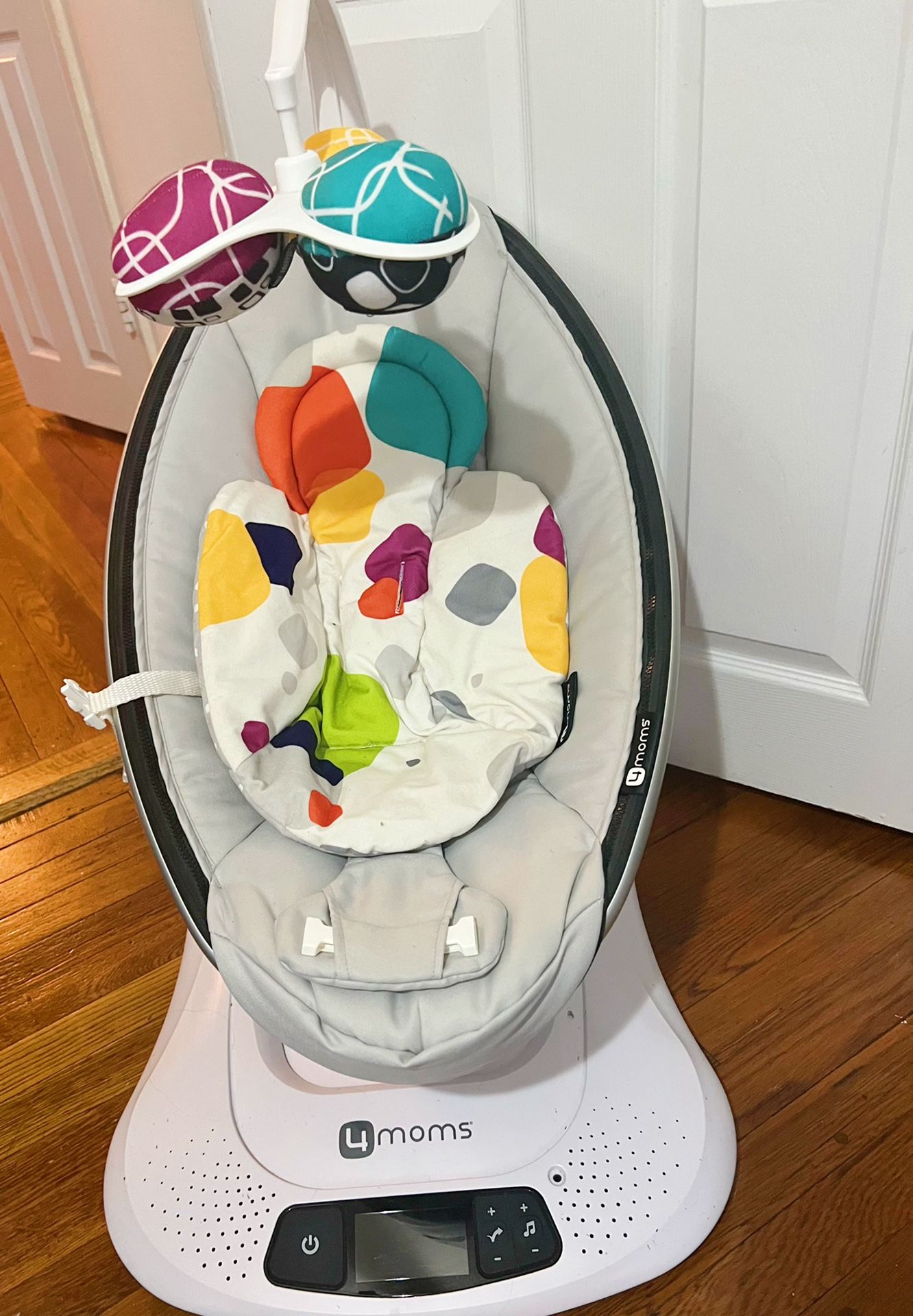 Mamaroo 4 Moms
