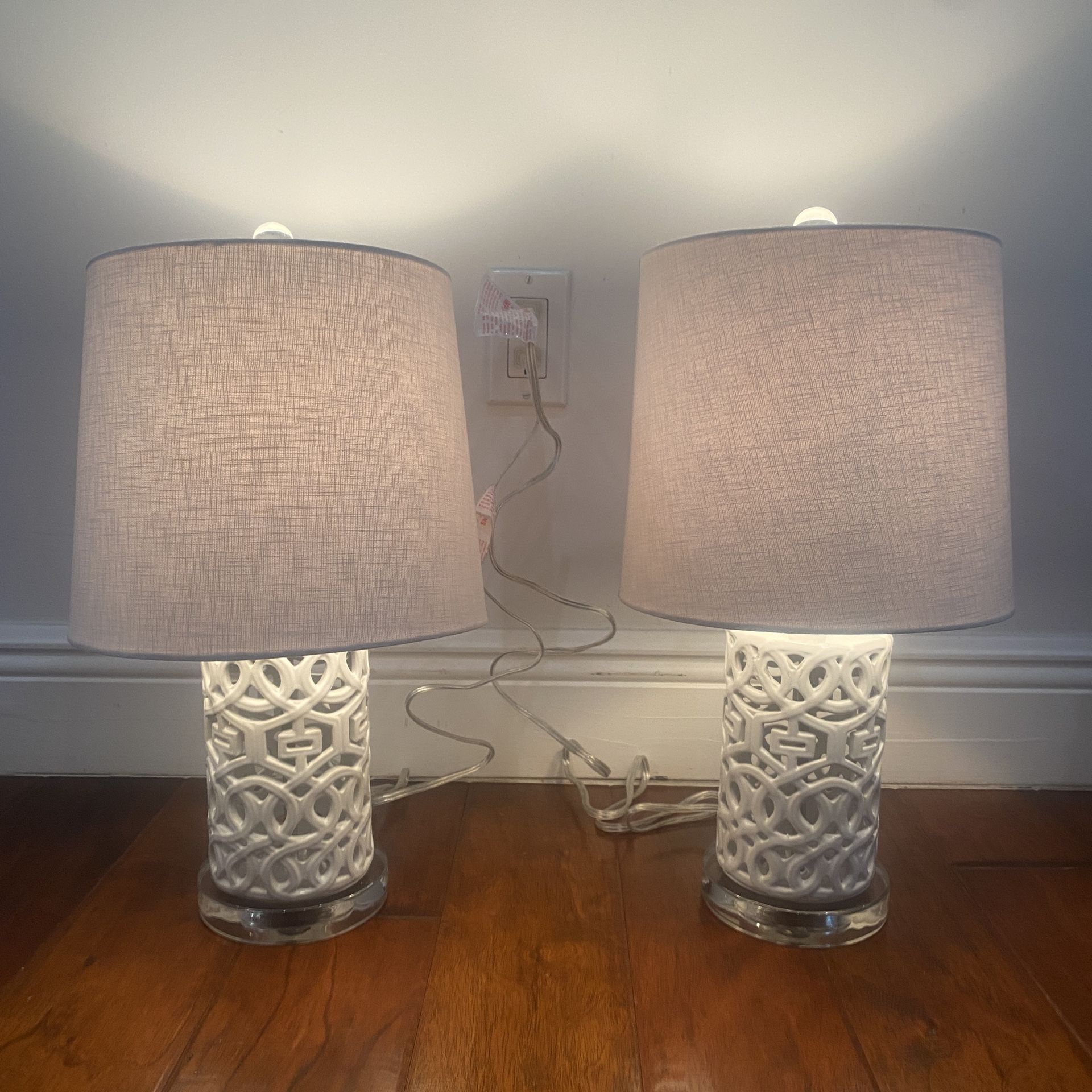 Pair of Hollywood Regency Style Asian Lamps – White Ceramic & Glass Base, Linen Shade