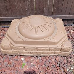 Kids sandbox