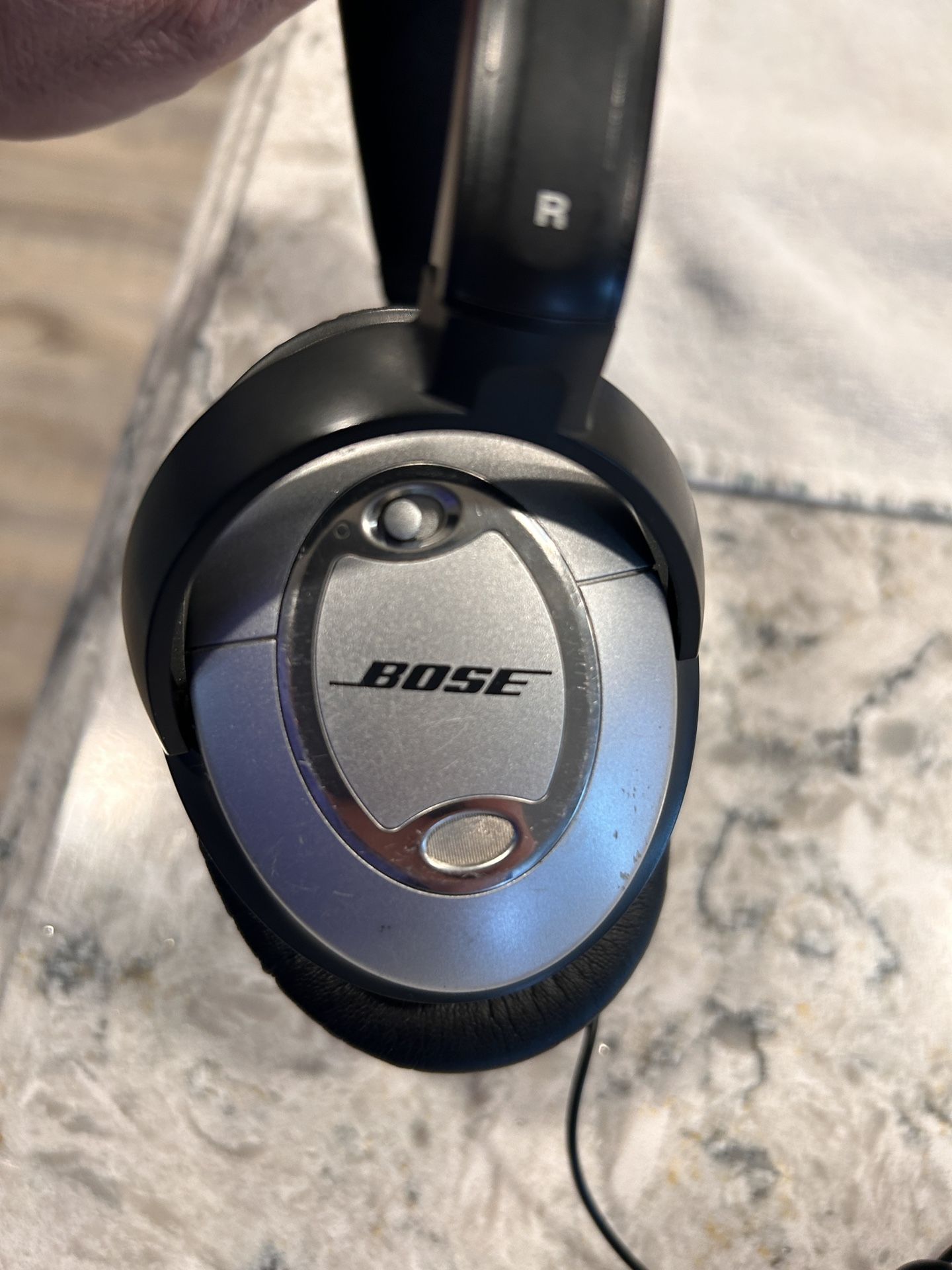 Bose QC2 wired Noise Cancel Headphones