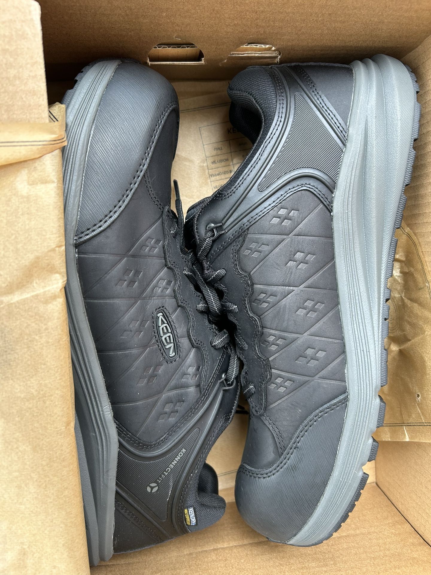 Utility Footwear Size 14