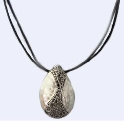 Premier Designs Hidden Treasures Necklace 