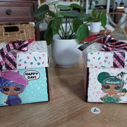 Lol Surprise! Present Surprise