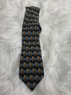 Neck tie