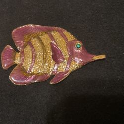 Large Goldtone Solid Fish Brooch 