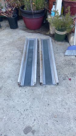 Extendable Wheel chair ramps