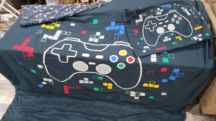 Gaming Comforter w/ Sham 76” X 82”