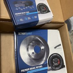 Kia Soul Front Brake Pads & Rotors Brand New 