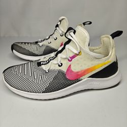 Size 7.5 US WOMEN'S Nike Free TR 8 women's training sneaker in the white, black