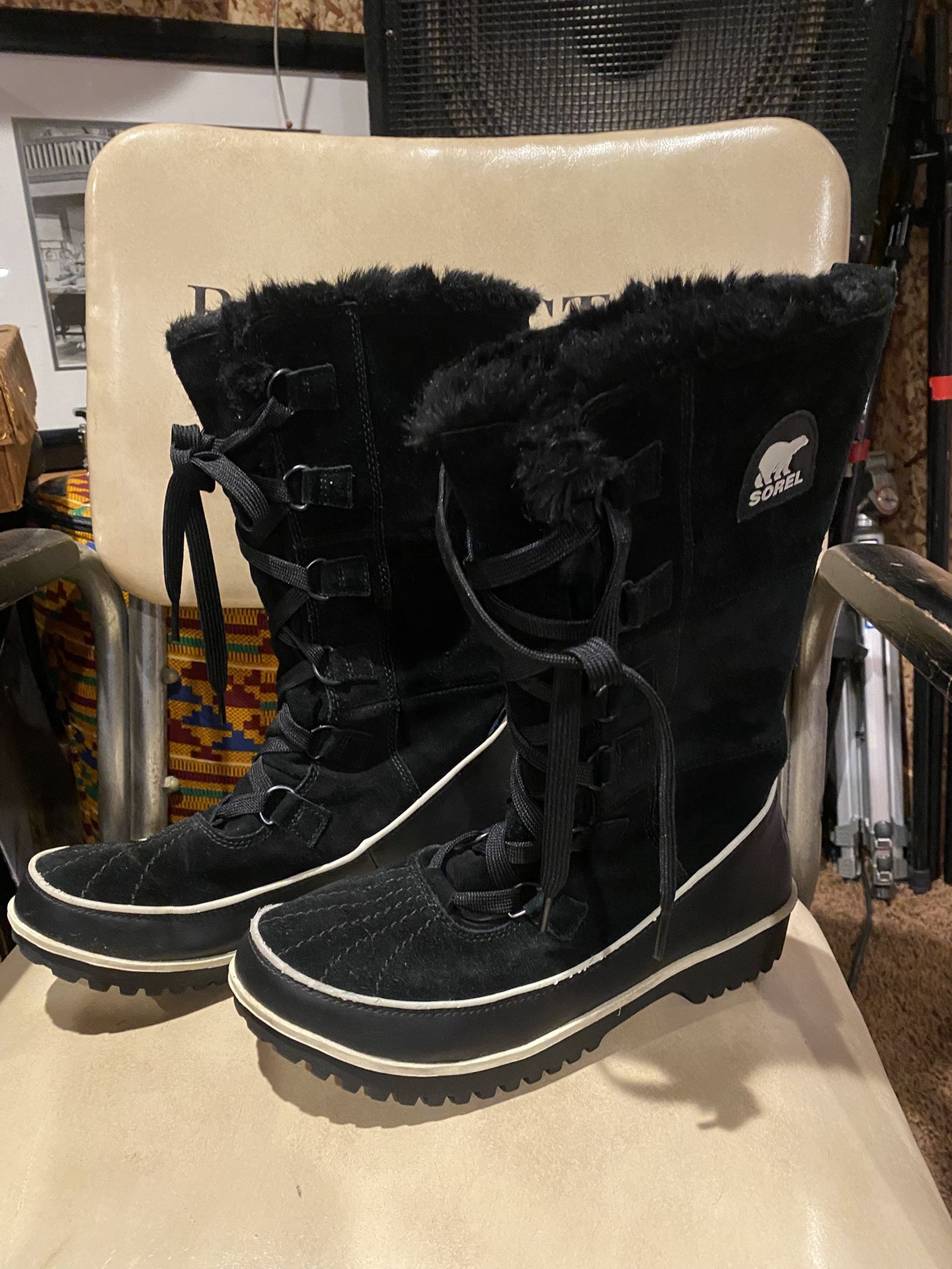 Women’s Sorel Tivoli Winter Boots 9 *NEW!