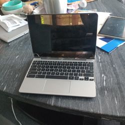 HP Chromebook G5 11 and working charger