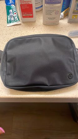 Brand new Lululemon Fanny pack.
