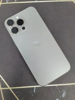 iPhone 16 Pro Max 6.9" (Unlocked) 256GB White Titanium  - 90 day warranty included!