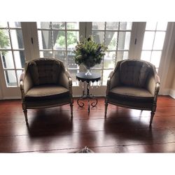 2 Beautiful  Coco Brown Chairs W/solid Wood Trim, Speckled Beige .