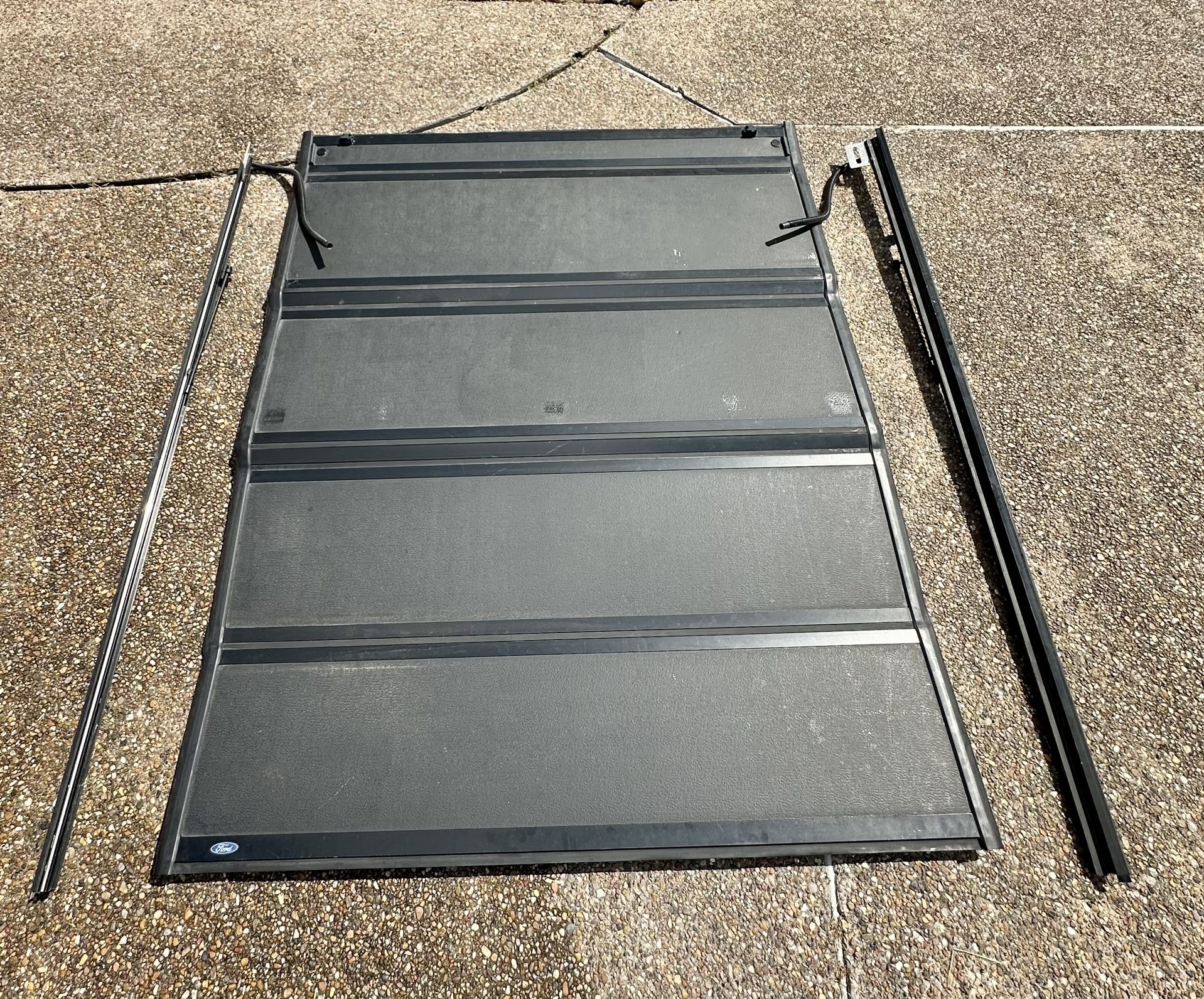 Ford Super Duty Back Flip Bed Cover