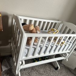 Baby Crib /Rocker