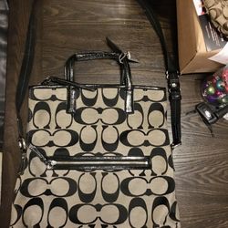 Coach Purses & Wallets