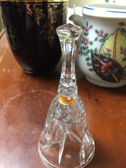 VTG Petite Lead Clear Crystal Bell 4”