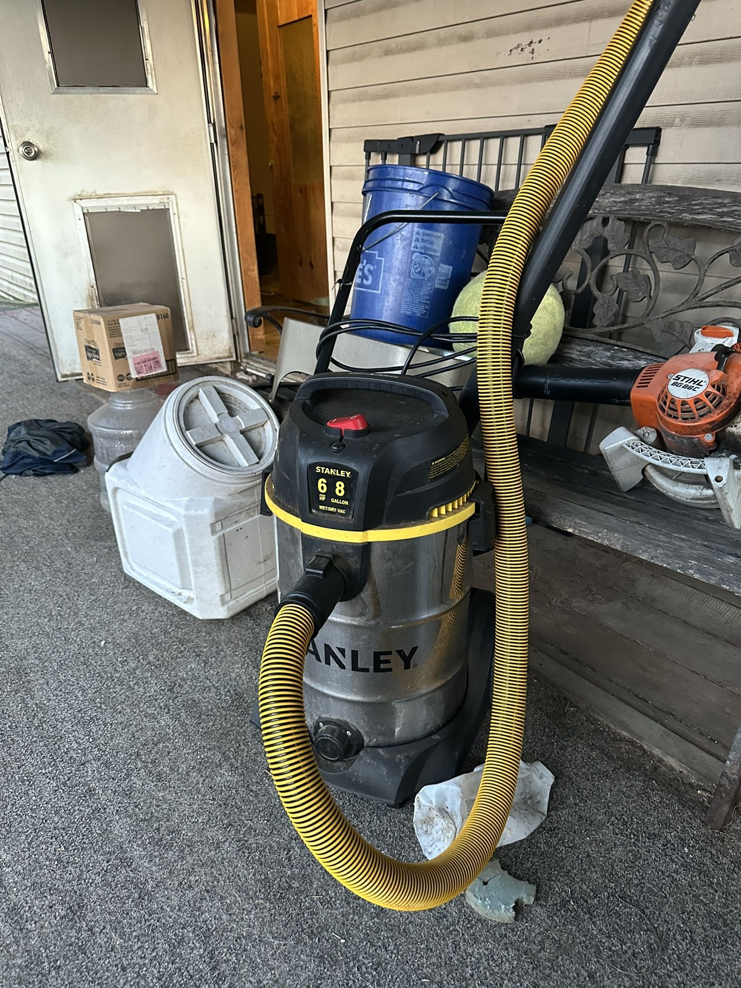 Stanley Wet Dry Vacuum
