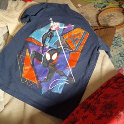 Boys T-shirt Size Small Spider-Man Size 4