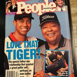 Tiger Woods People Magazine ( 2 ) And 1 Ebony Magazine 