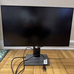 Monitor Dell U2720Q