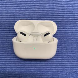 AirPod Pro + Charging Case (1st Generation)