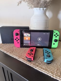 Nintendo Switch Console