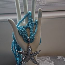 $75.00 - Starfish Statement Necklace & Earings Set!  Turquoise/Silver Embellishments!  Large/Weighted Starfish Medallion!  Like New Condition!