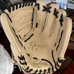 Brand New Rawlings Baseball Glove!